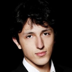 https://www.pianissimes.org/wp-content/uploads/2025/01/Photo-Ismael-Margain-carree-300x300-1.jpg